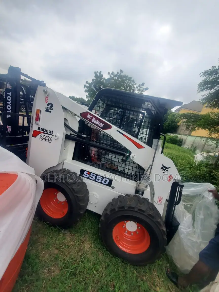 Bobcat Skid Pay Loader