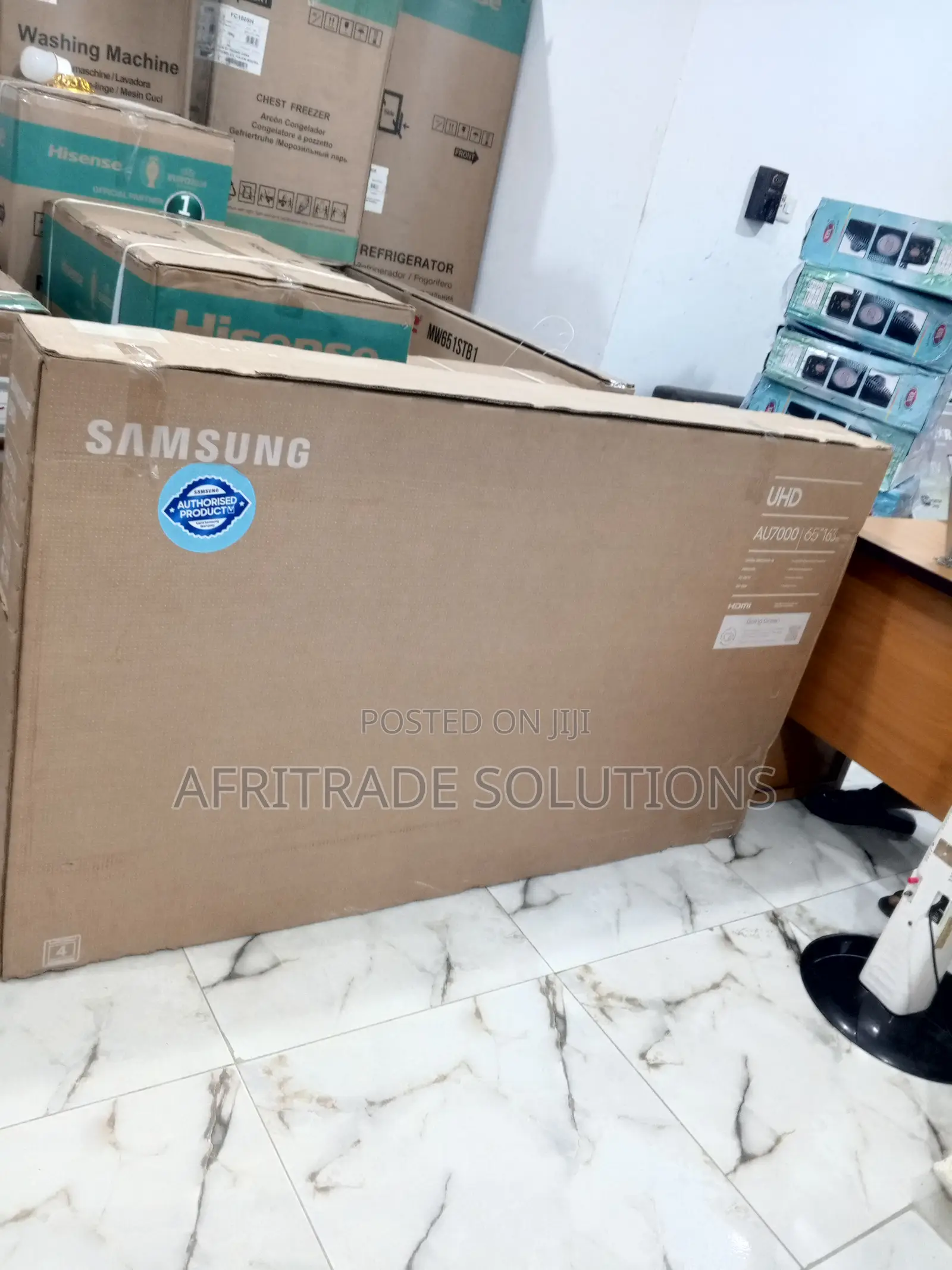 Bestselling 65" AU7000 UHD Smart Tv-Samsung