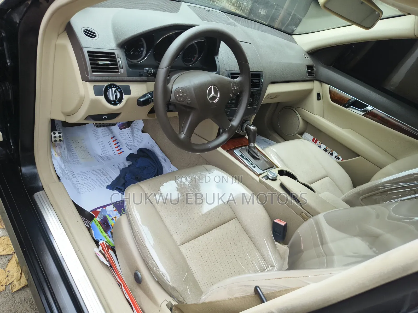 Mercedes-Benz C300 2010 Black