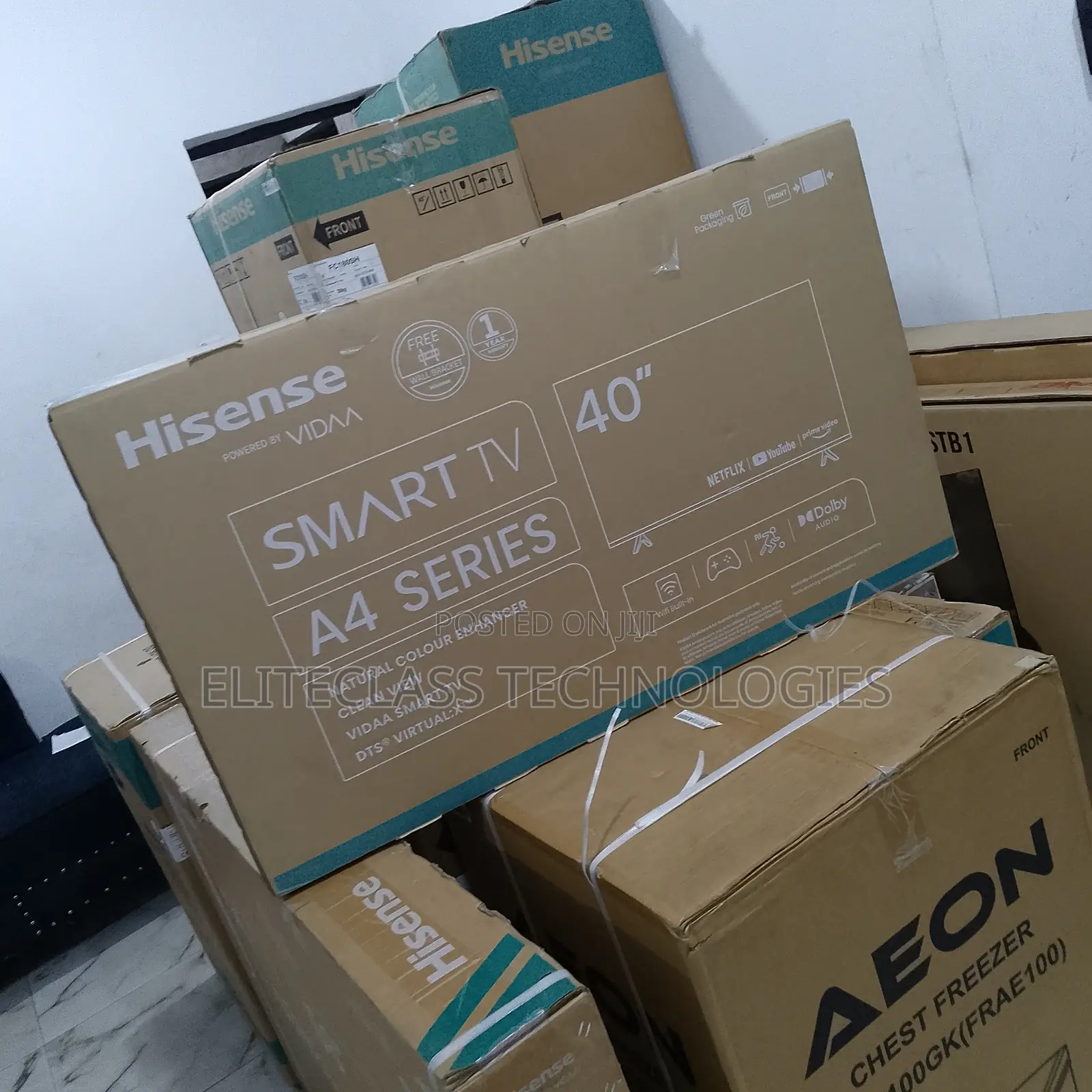 Standard 40'' Hisense Smart TV