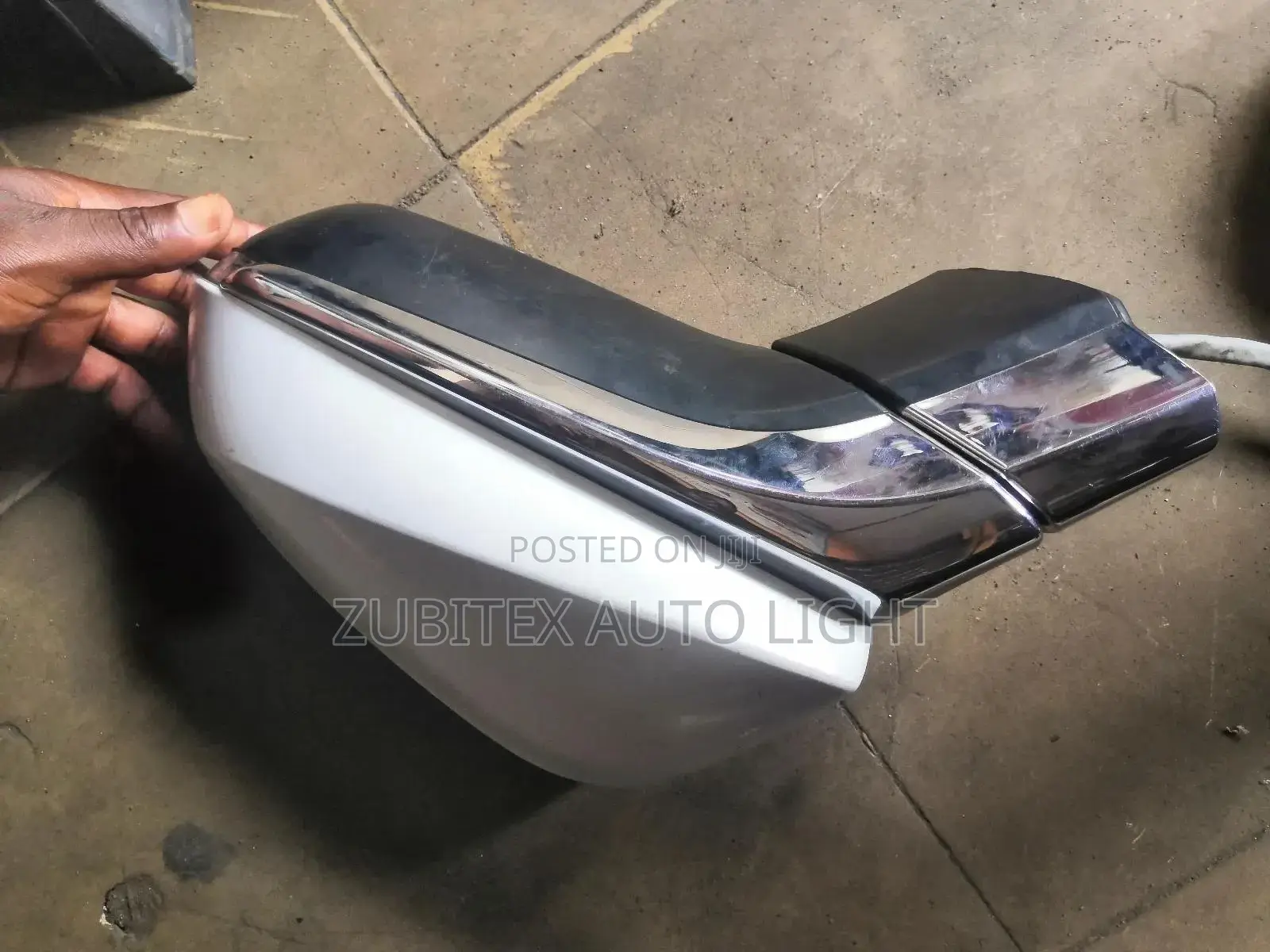 Complete Set Side Mirror NX200T 2016 Model