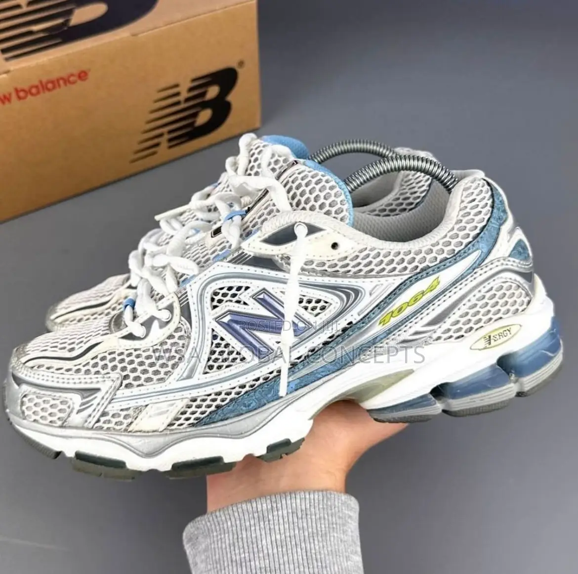New Balance 1004