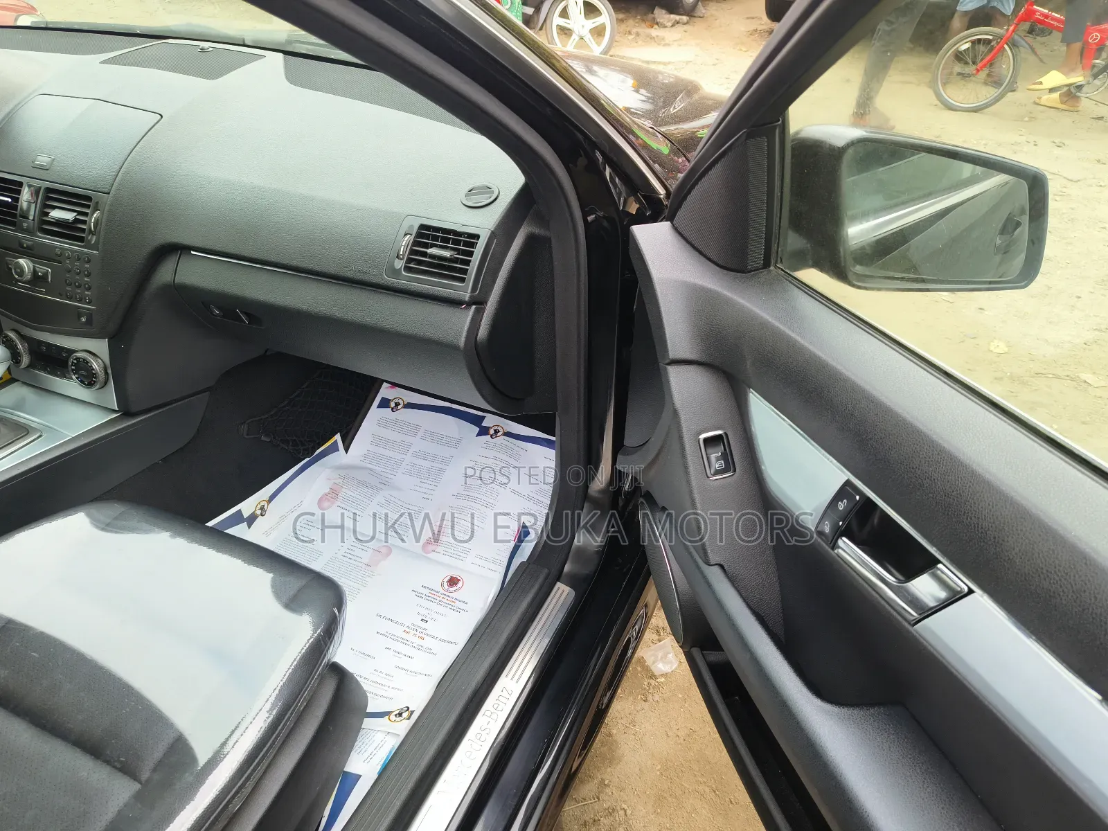 Mercedes-Benz C300 2010 Black