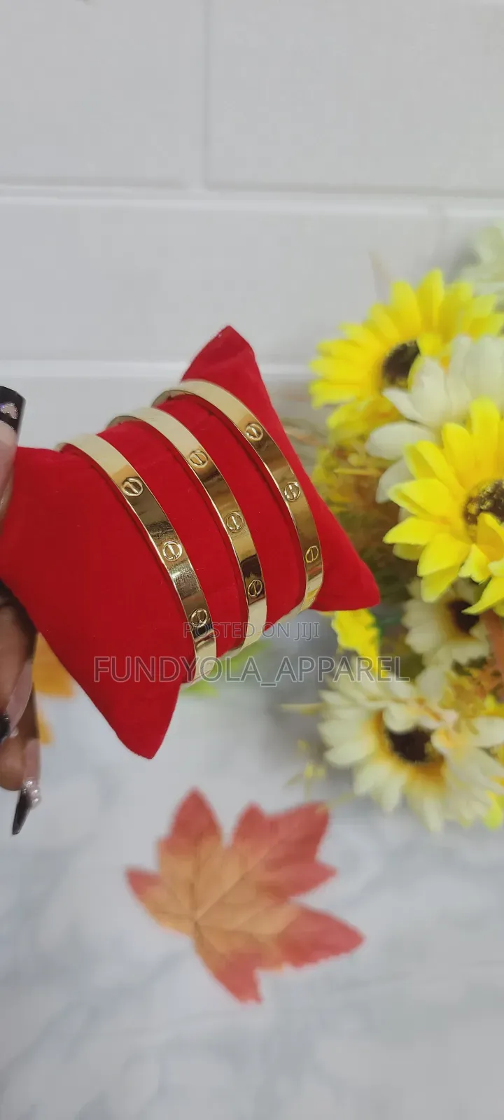 Gold Cariret Fashion Bangle