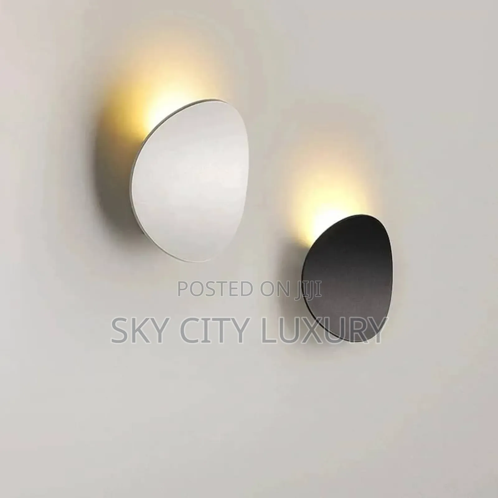 Led Leaneder Wall Light