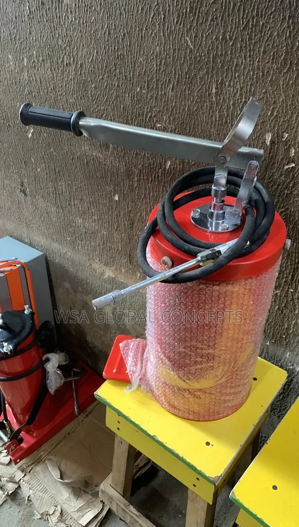 Manual Grease Pump Grease Dispenser 5 Liter Bucket