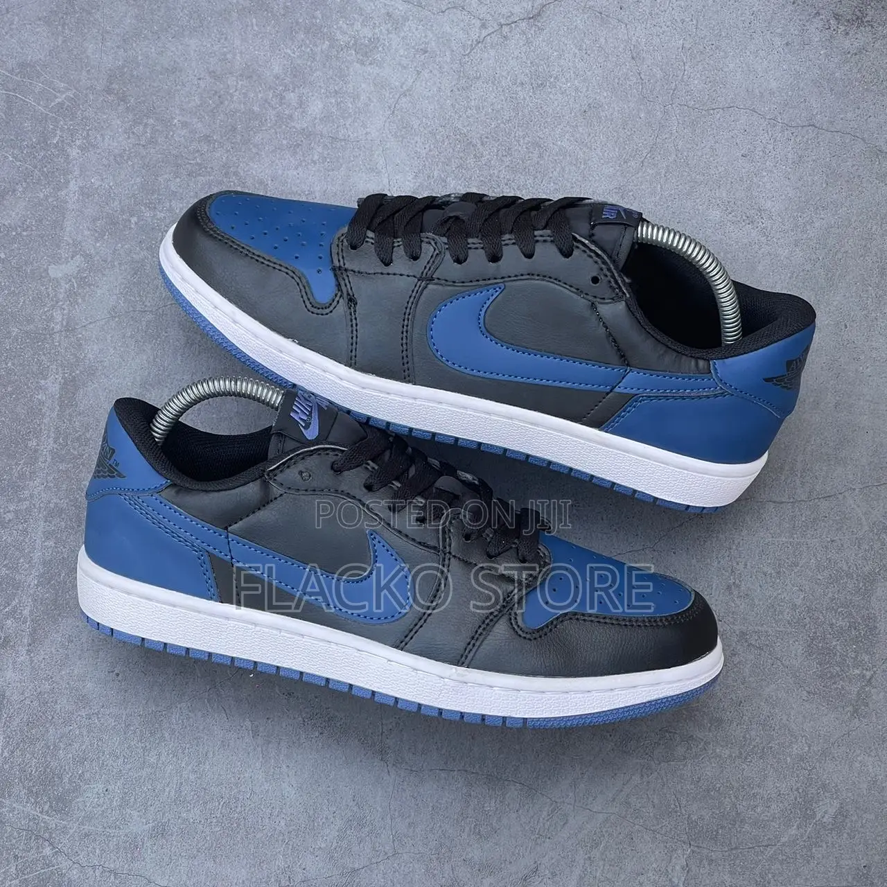 Original Air Jordan 1 Low Royal Sneakers