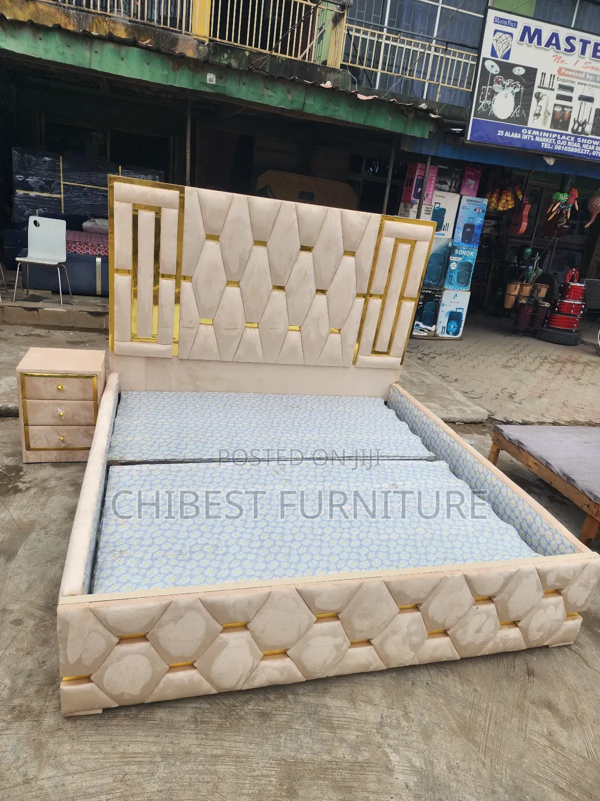 Quality 6by6 Upholstery Padded Bed Frame With One Bed Side