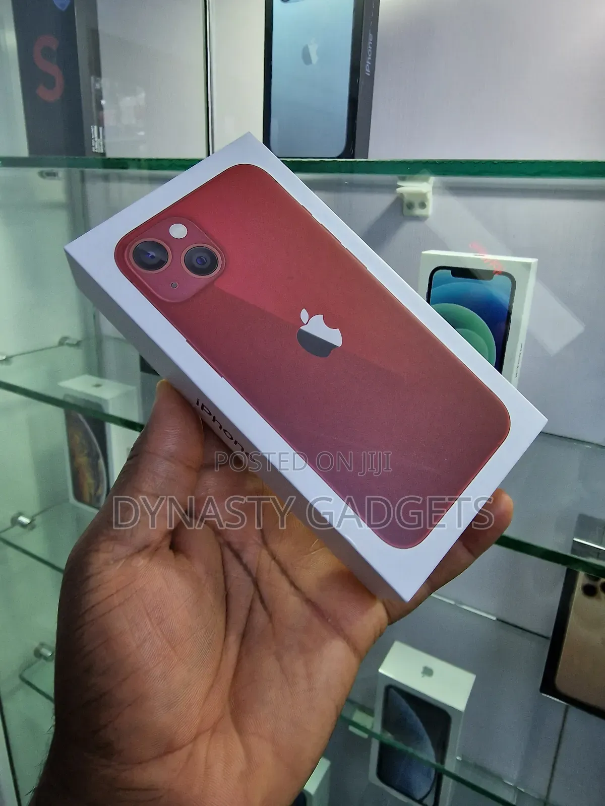 New Apple iPhone 13 128 GB Red
