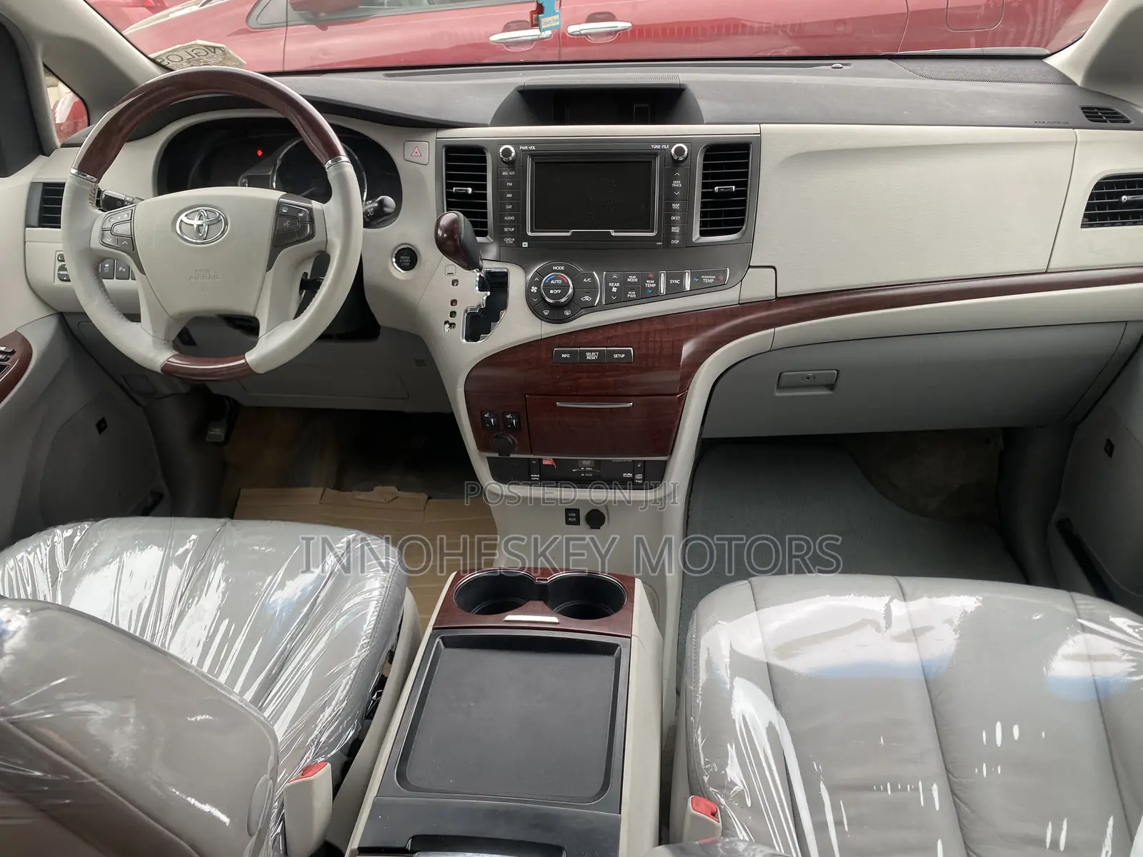 Toyota Sienna 2014 Silver