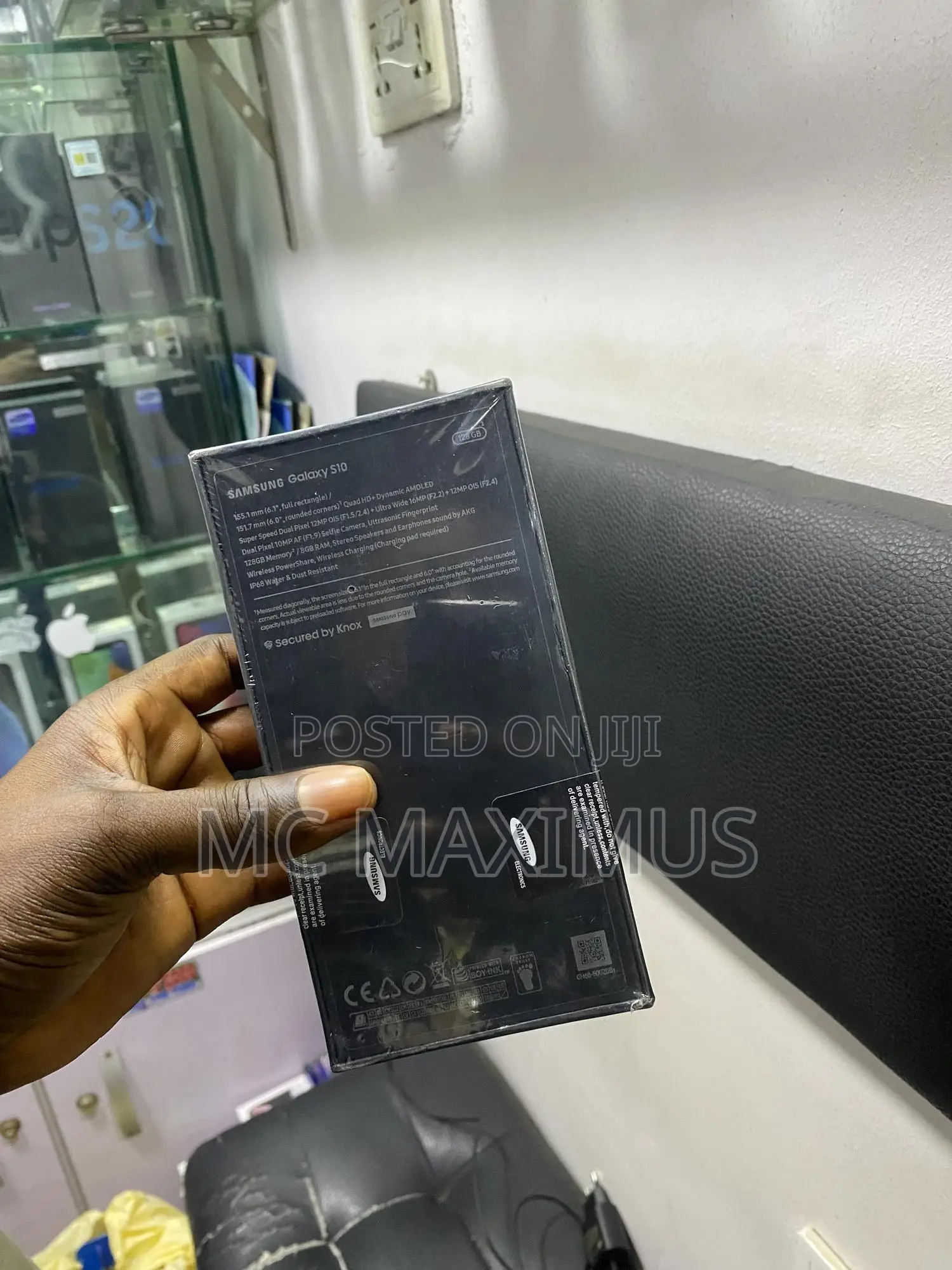New Samsung Galaxy S10 128 GB Black