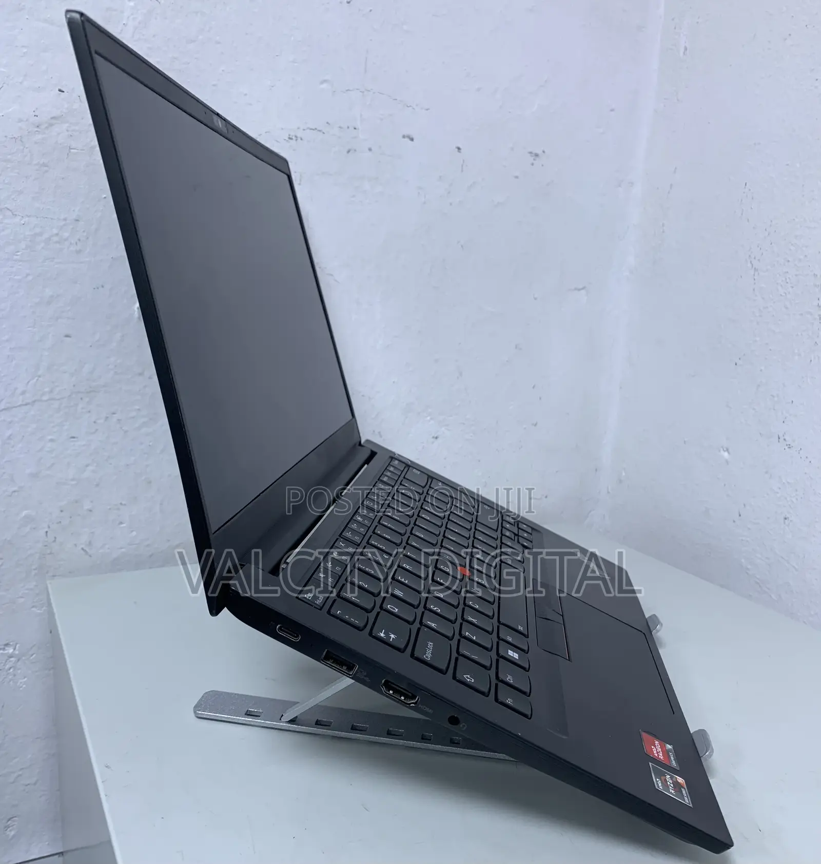 Laptop Lenovo ThinkPad E14 Gen 4 8GB AMD Ryzen 5 SSD 256GB