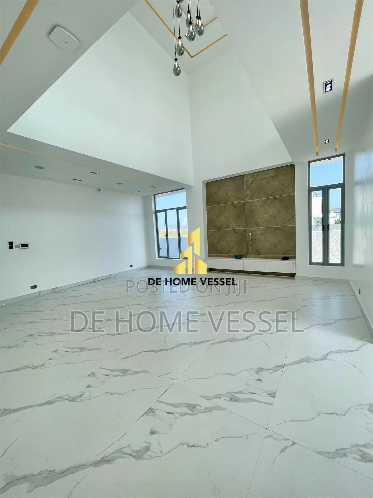 5bdrm Duplex in Osapa london for sale