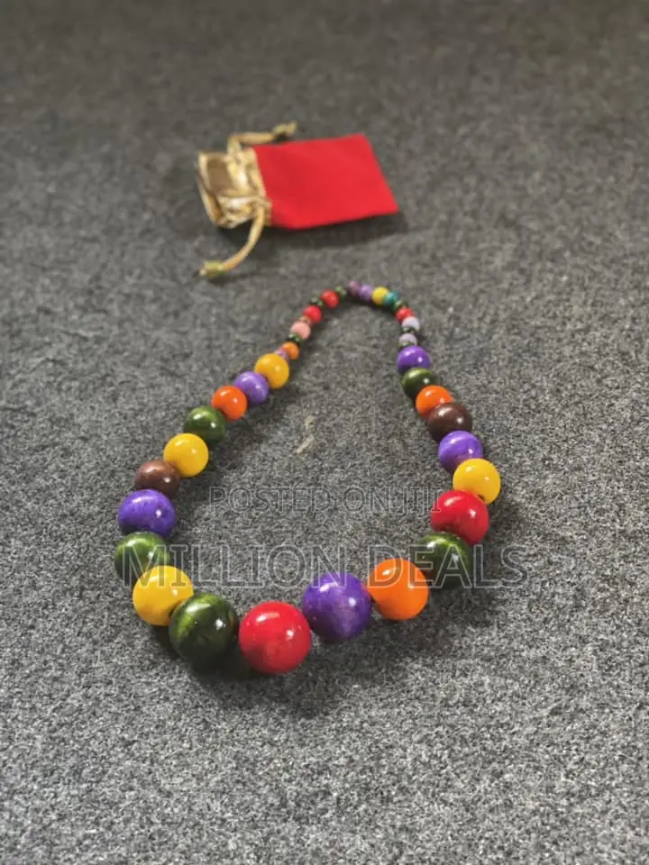 Stylish Gigantic Men's Beaded Neckpiece