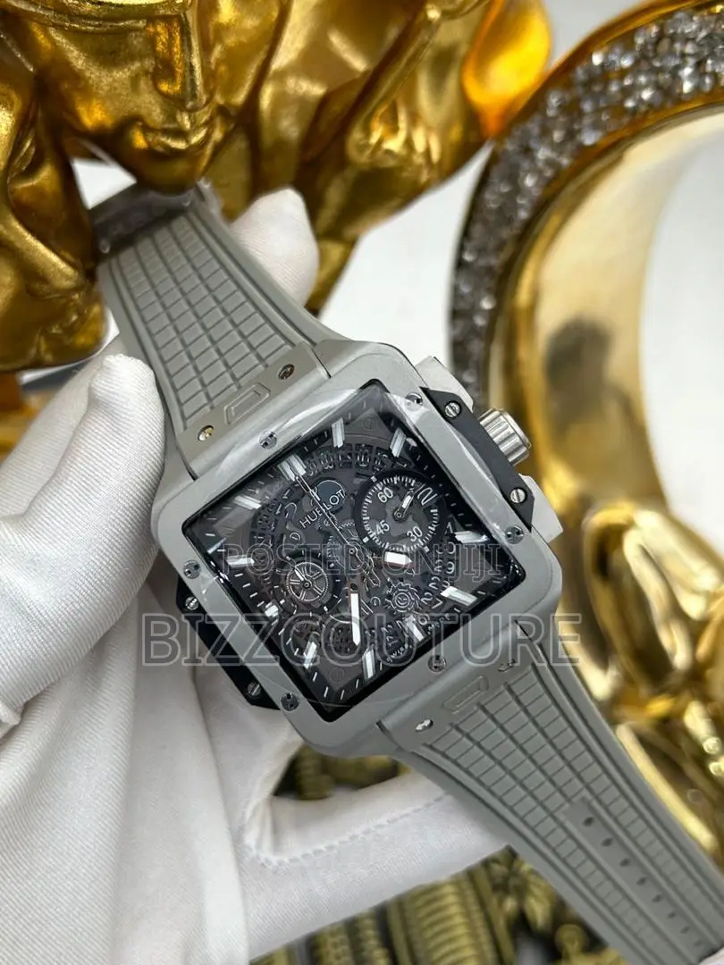Original Hublot Mechanical Gray Rubber Strap Watch in Store