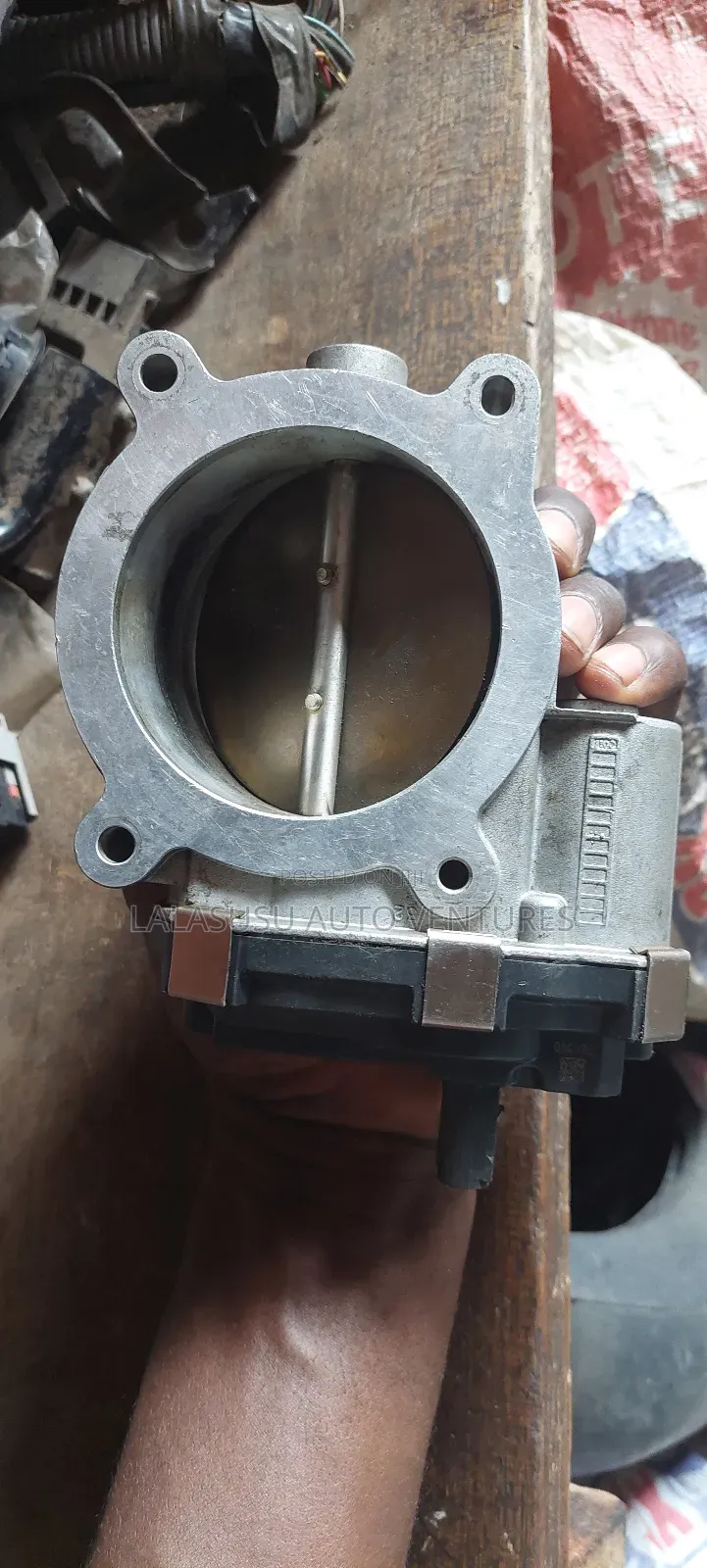 Throttle Body Chevrolet Silverado, Yukon 2015
