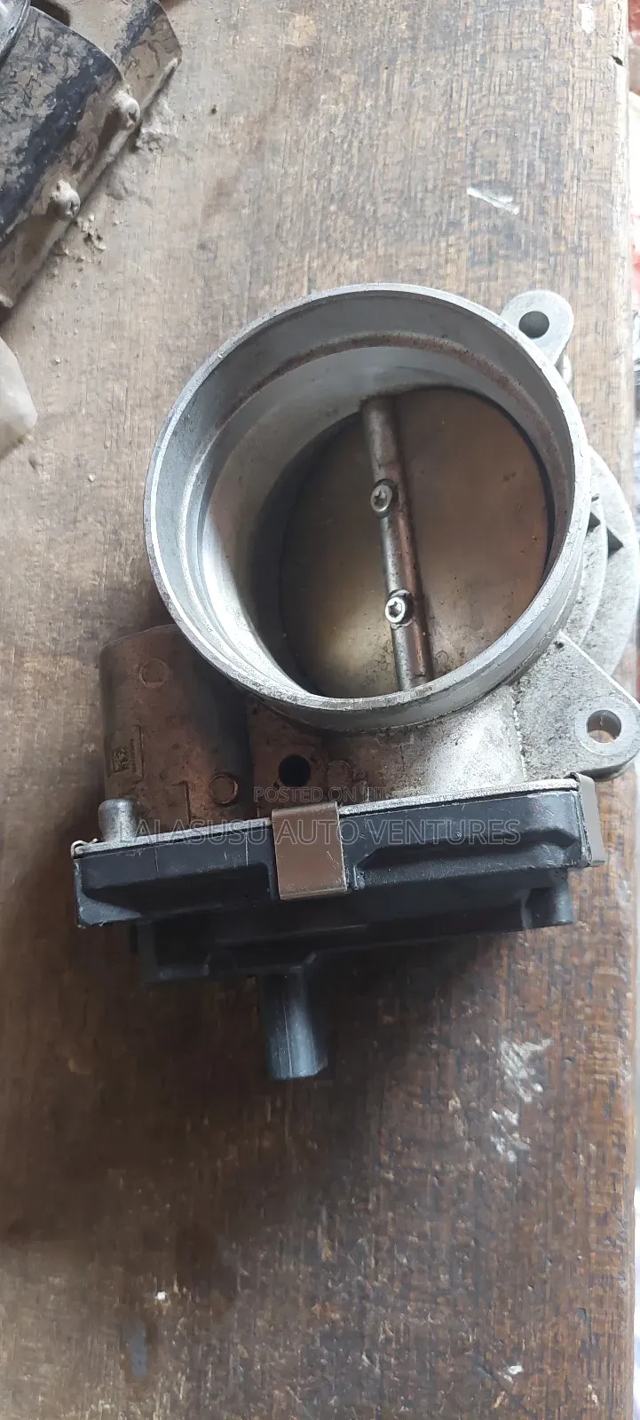 Throttle Body Chevrolet Silverado, Yukon 2015