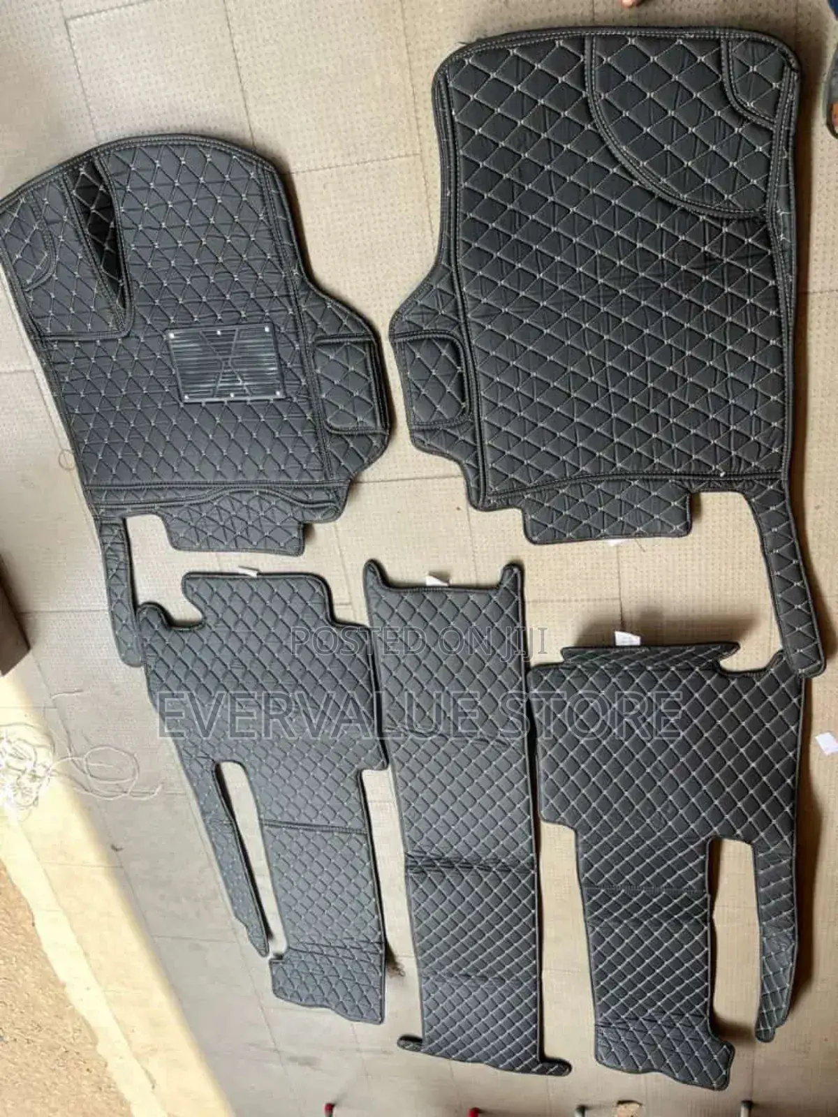 Toyota Sienna 2014 Tile Customized Floor Mat
