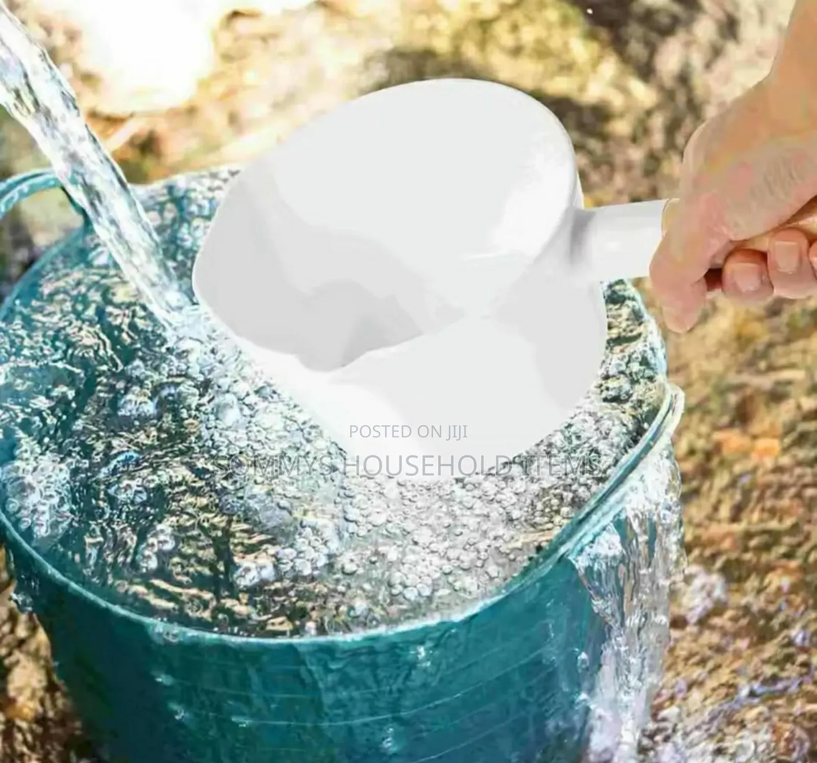 Plastic Water Scoop With Wooden Handle