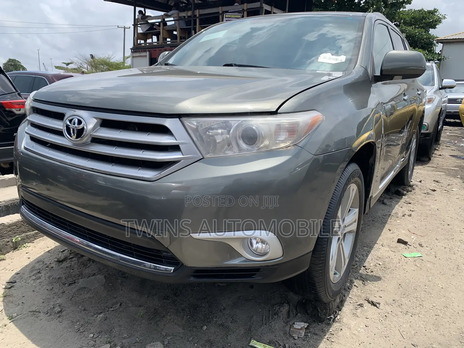 Toyota Highlander 3.5L 4WD 2013 Gray