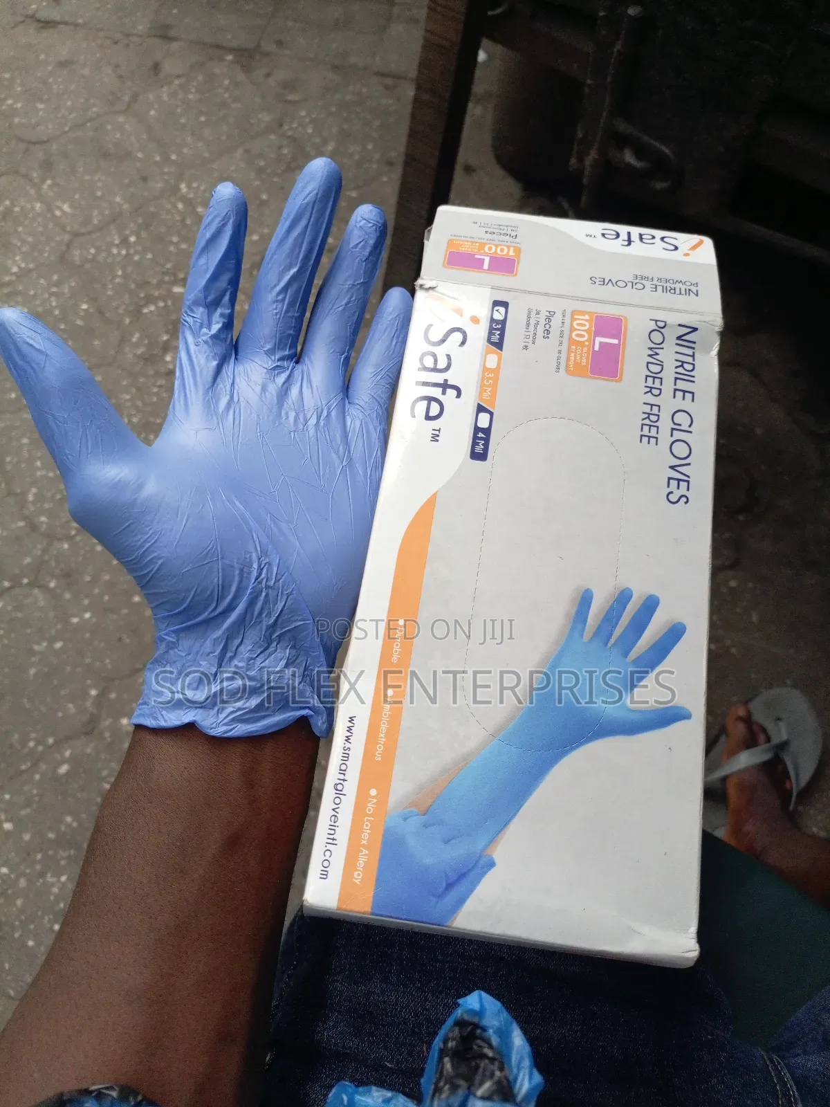 Nitrile Gloves 100 Pieces