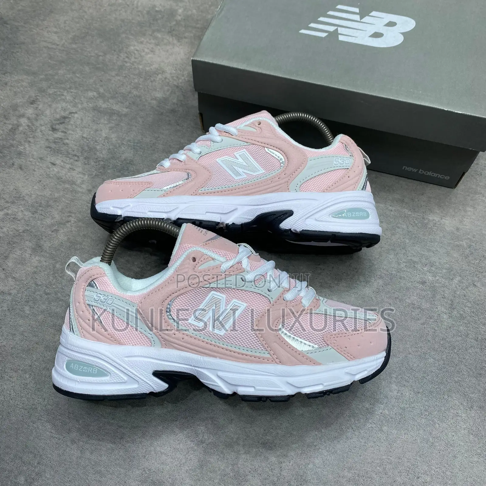 Original New Balance 530 Stone Pink Sneakers
