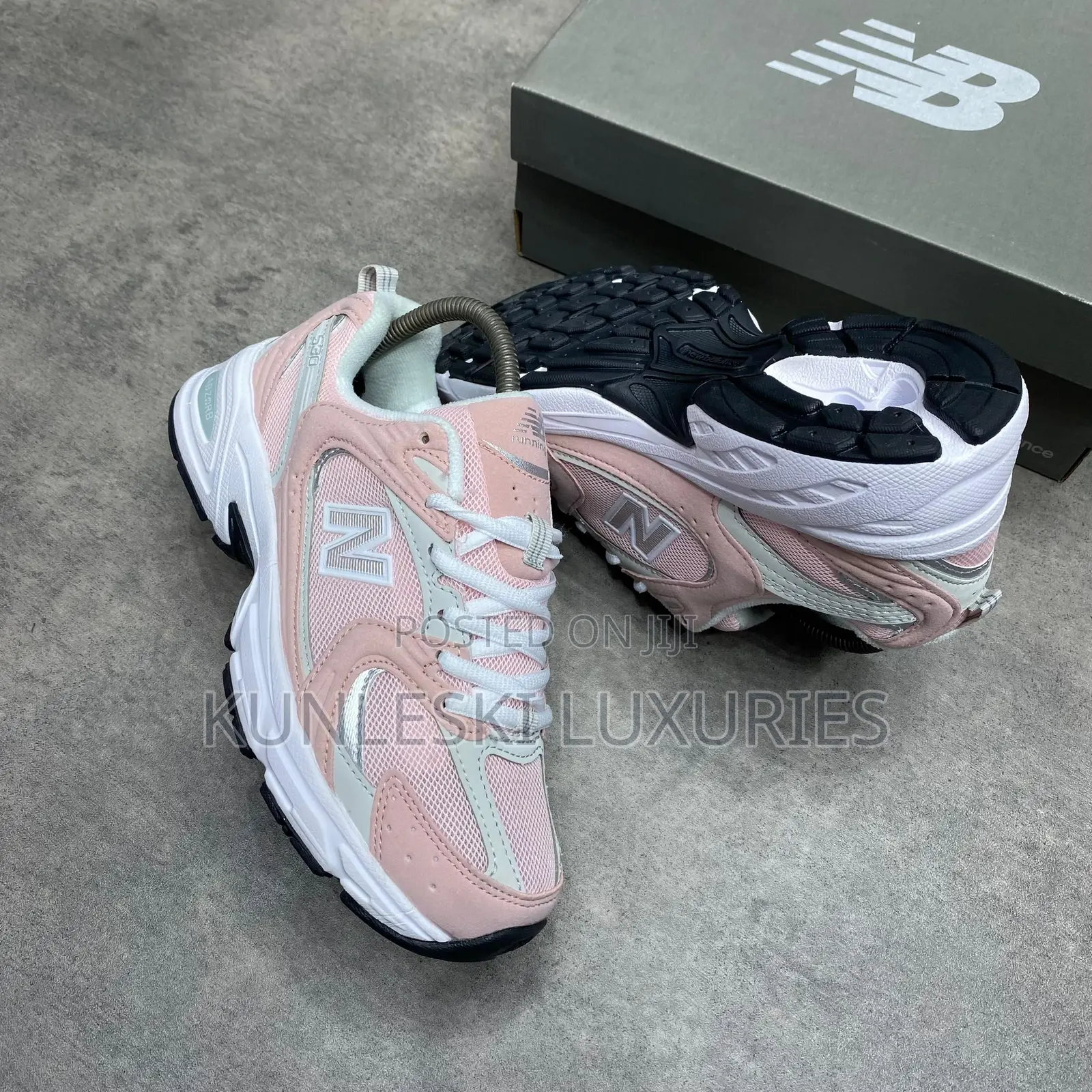 Original New Balance 530 Stone Pink Sneakers