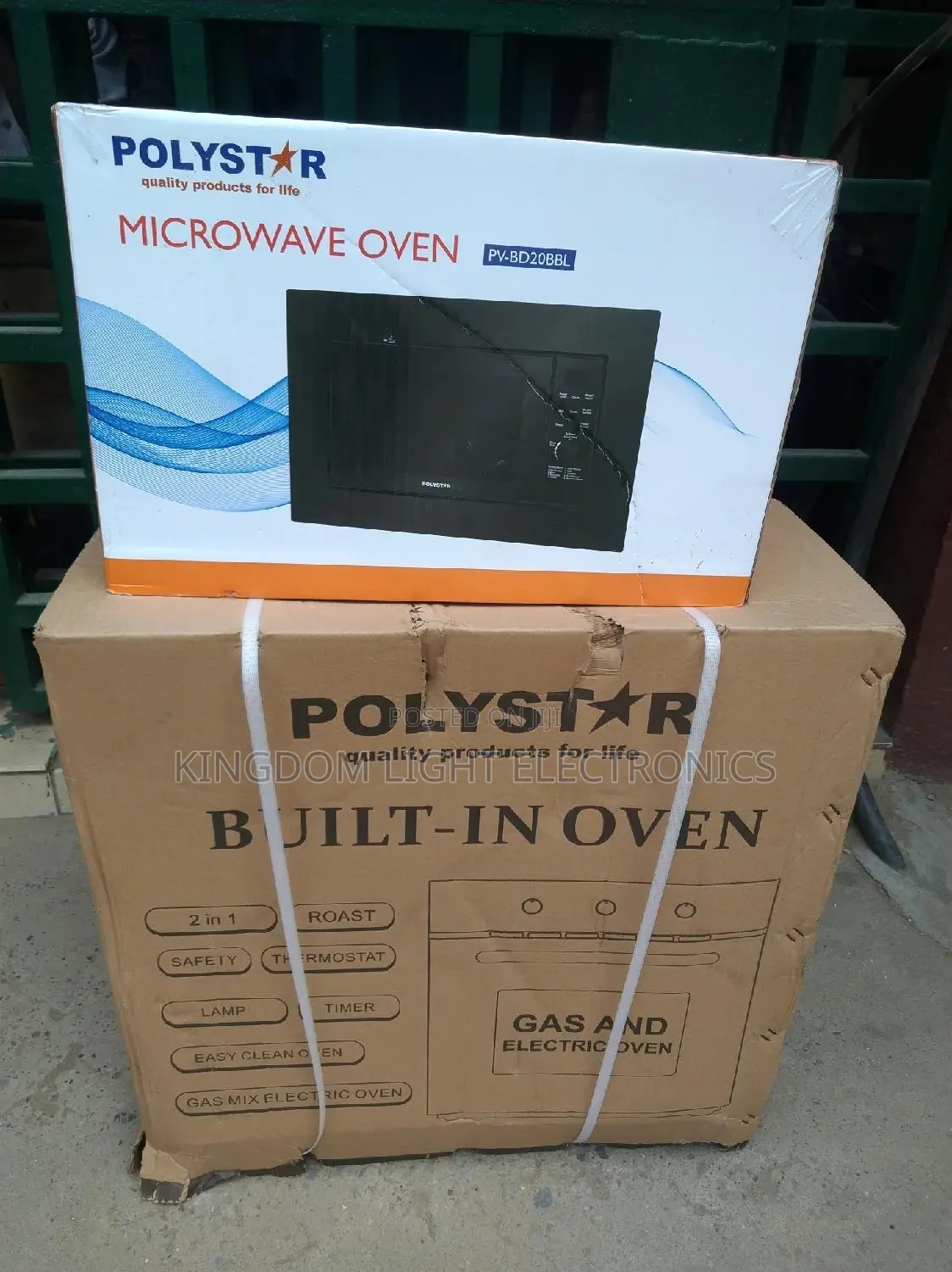 Original Polystar Inbuilt Oven and Inbuilt Microwave.