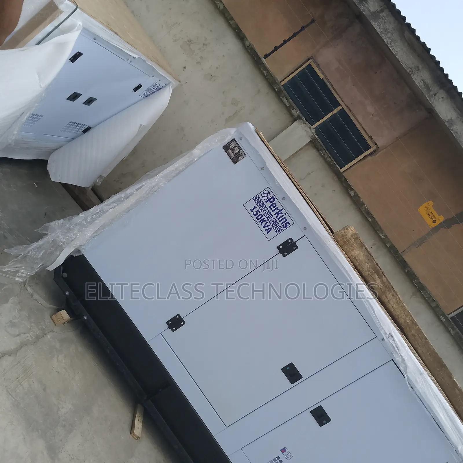 New-in Stock 150kva Perkins DIESEL Generator