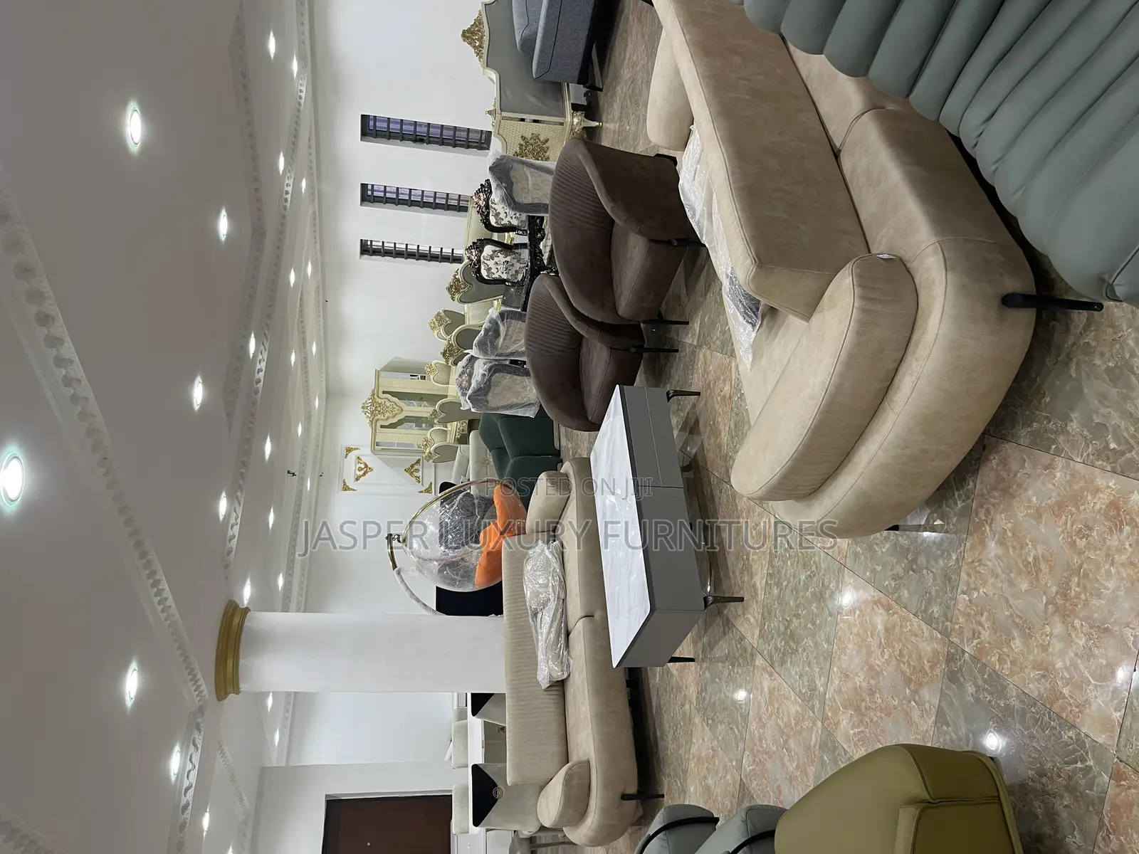 Amazing Set of Turkish Sofa Designed for Comfy