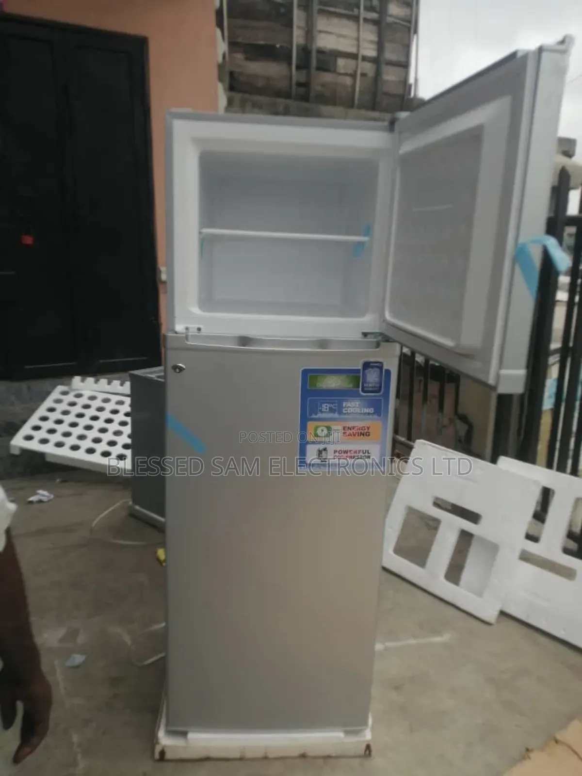 Lg Inverter Fridge 370-Litre Double Door Fast Ice Maker 2yrs