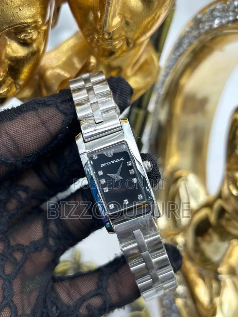 Original Emporio Armani Lady Silver Chain Watch Is Available
