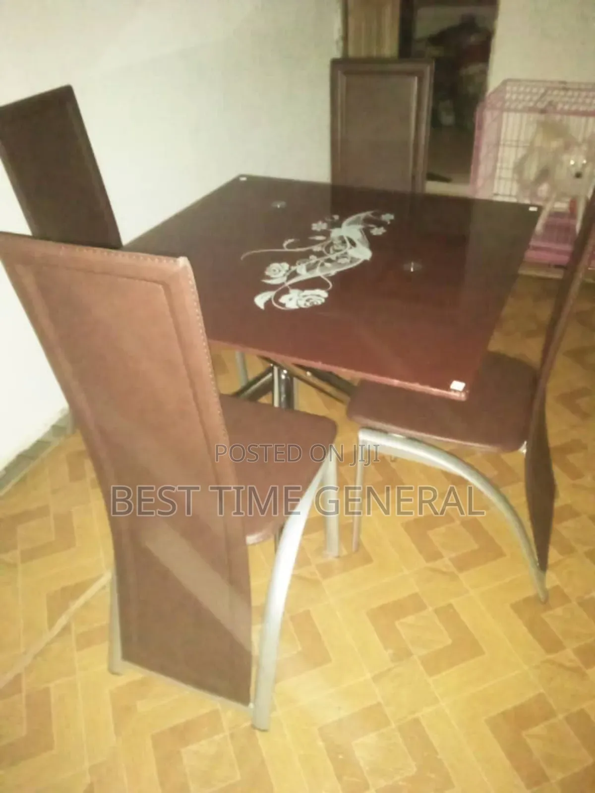 Luxury Crossing Leg Glass Dinning