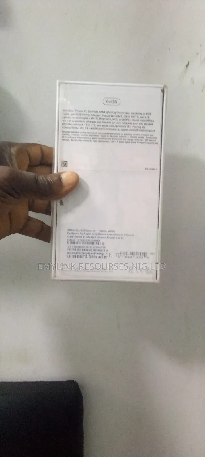 New Apple iPhone 11 64 GB White