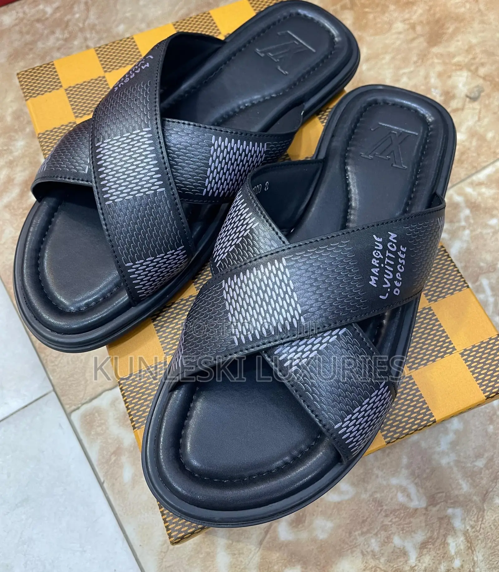 Original Louis Vuitton Luxury Leather Slippers