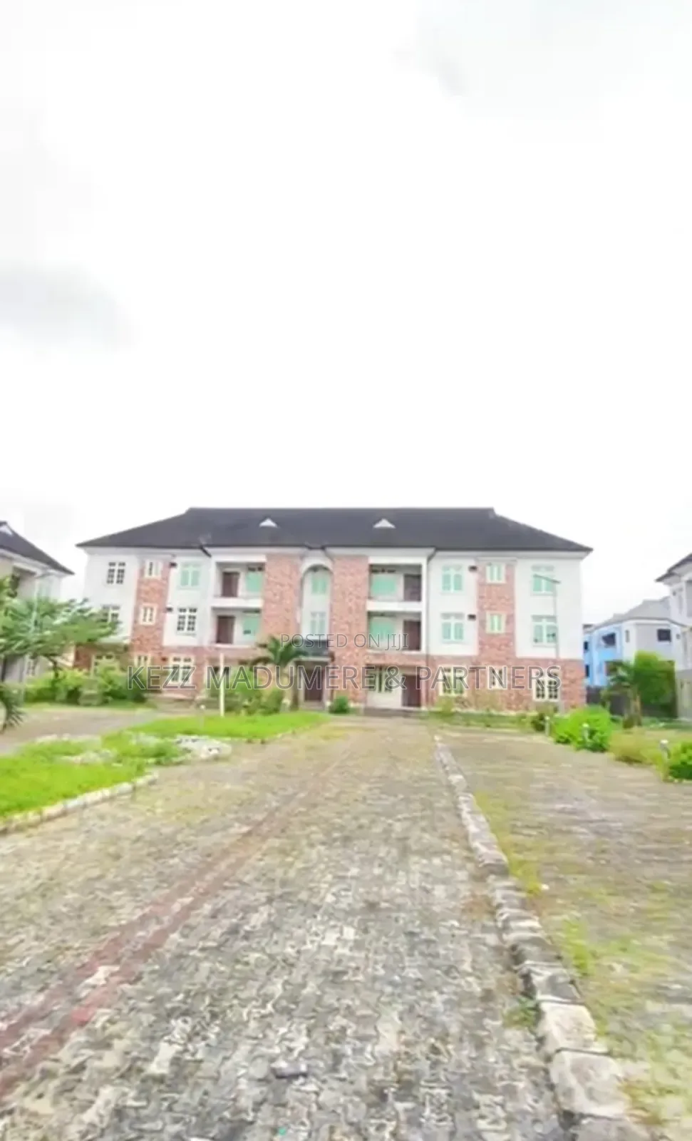 20bdrm Block of Flats in Trans Amadi, Dr for sale