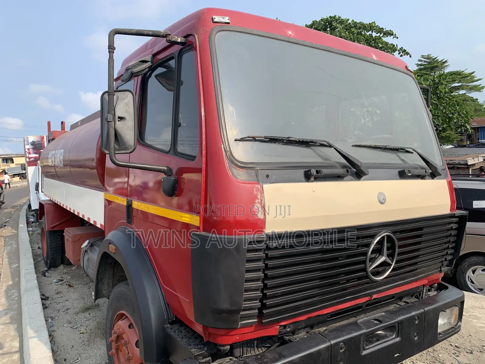 Mercedes-Benz Water Tanker