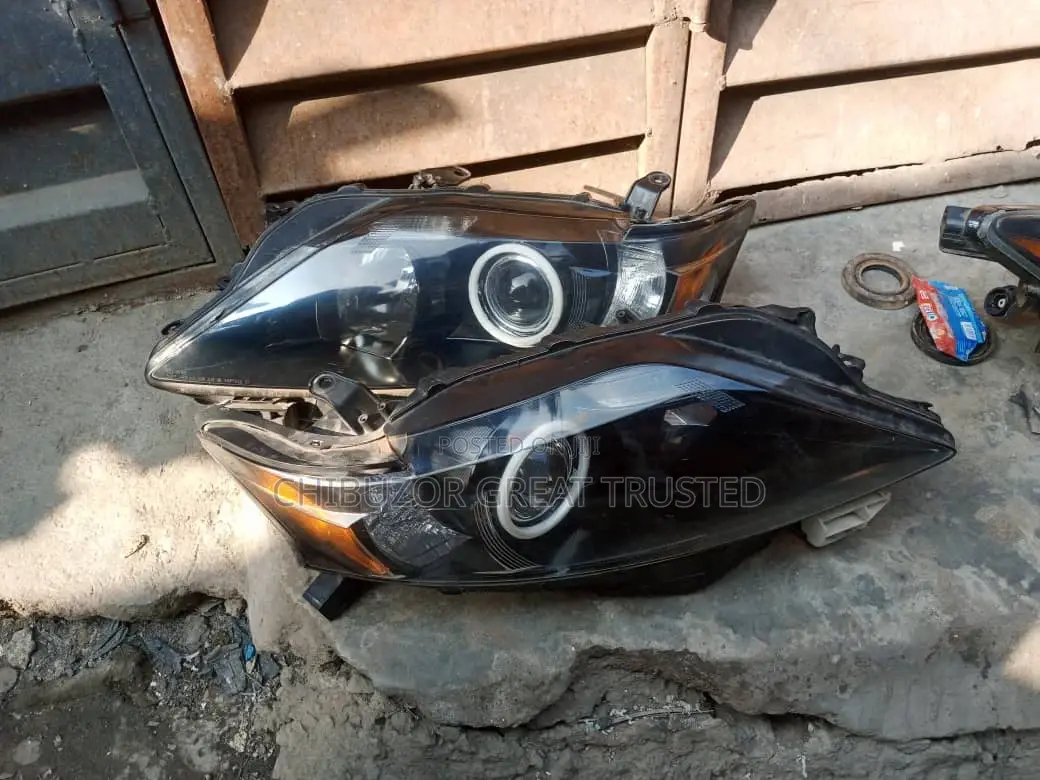 Headlamp for Rx 350 2010 Dark/Yahoo Model