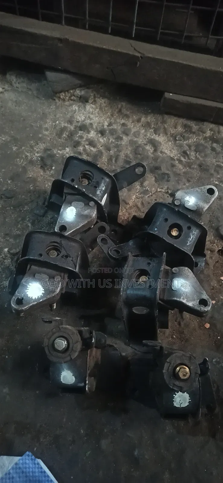 Upper Engine Seat for Corolla 2005