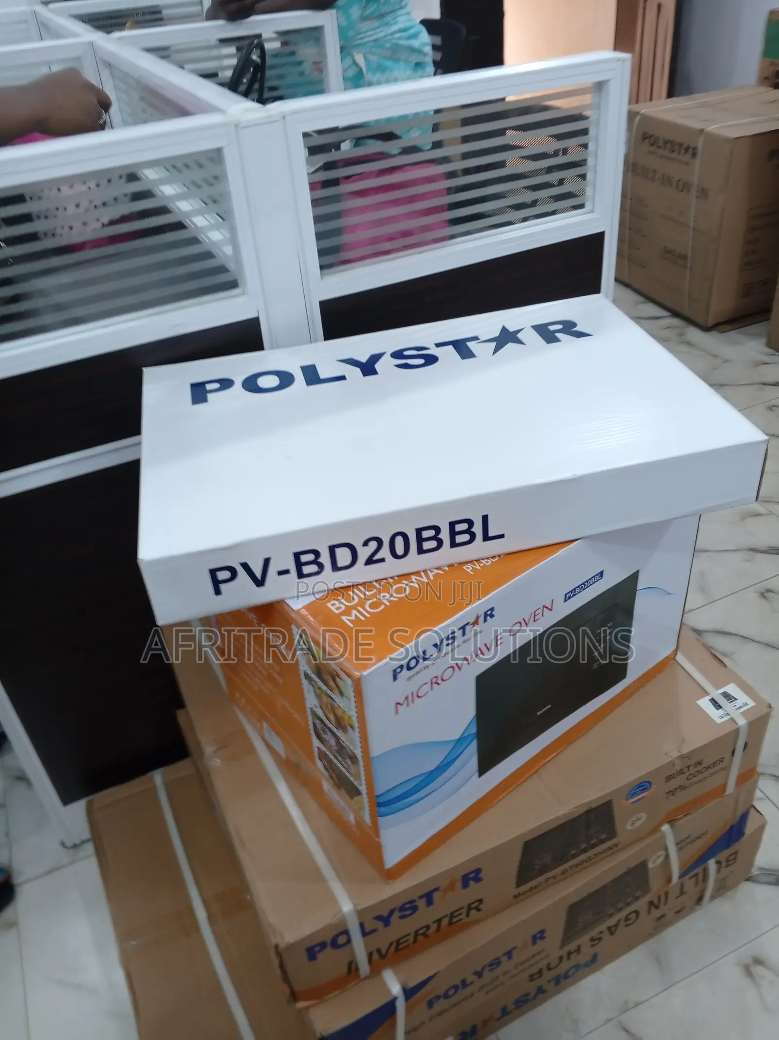 Polystar 20 Liters Built–In Microwave Oven- Easy to Clean