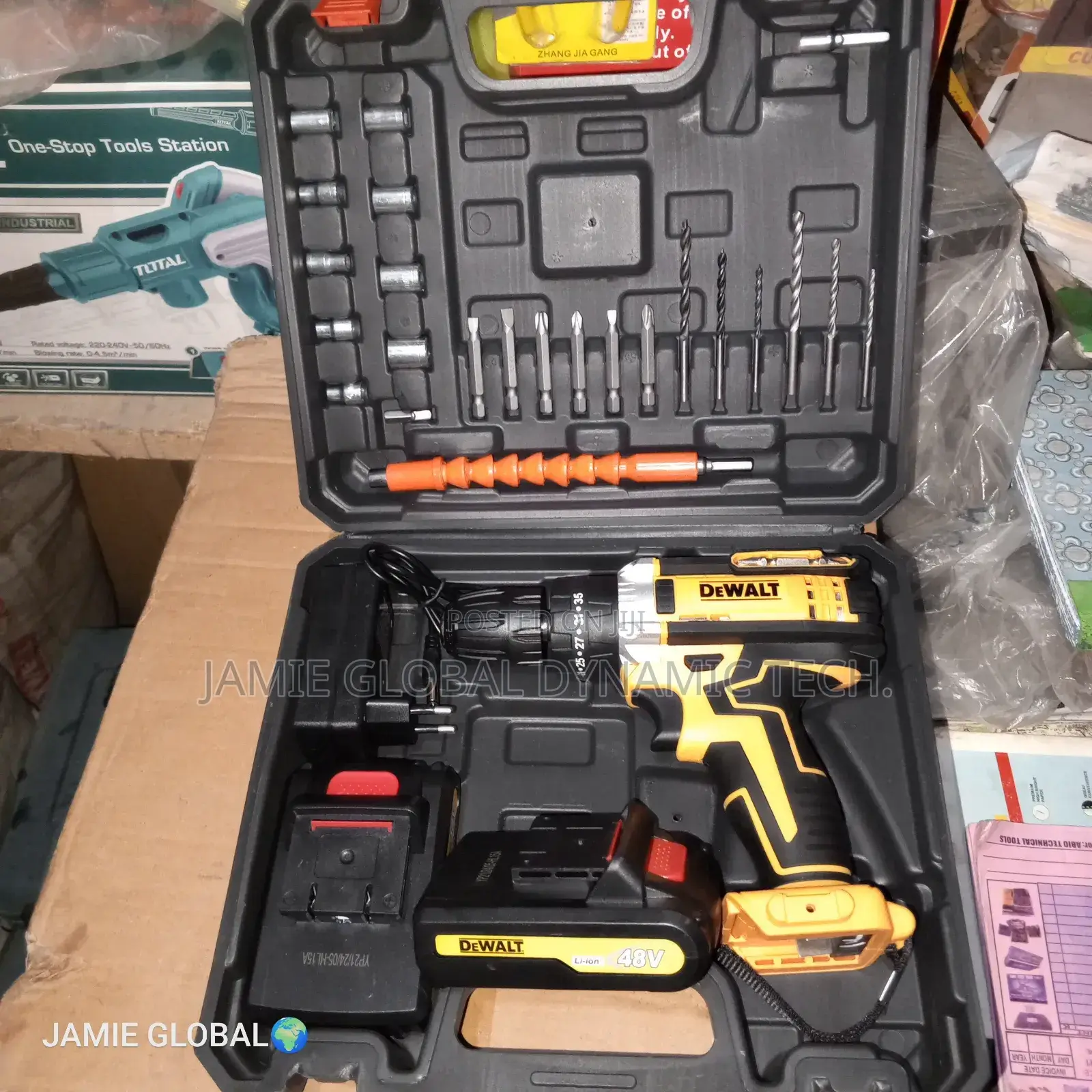 Dewalt Rechargeable Drilling Machine