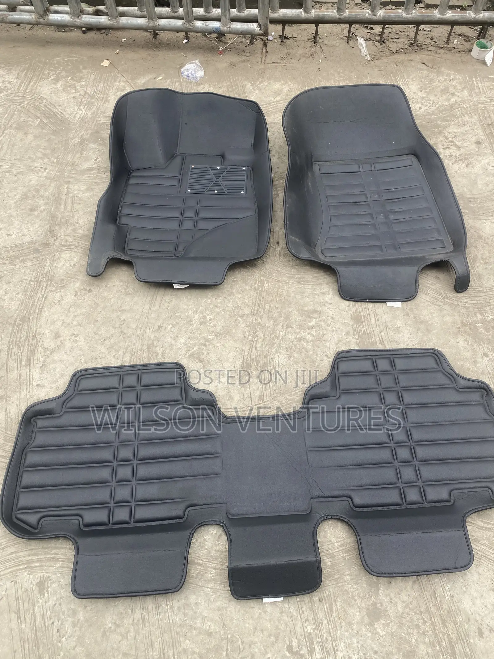 Toyota Highlander 5D Leather Foot Mat Plain Black