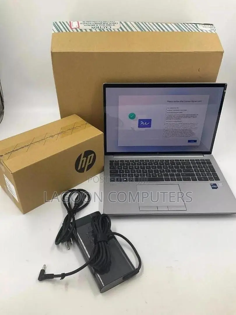 New Laptop HP ZBook Firefly 16 G10 32GB Intel Core I9 SSD 1T