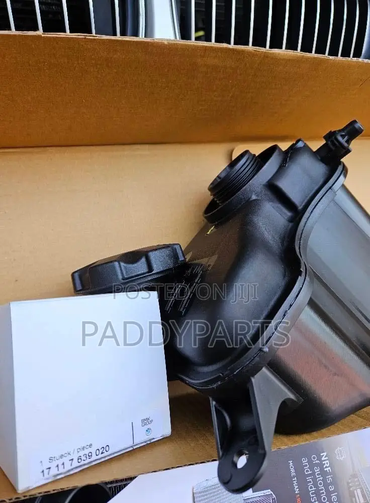 BMW E90/E92/E93 Coolant Reservoir Expansion Tank