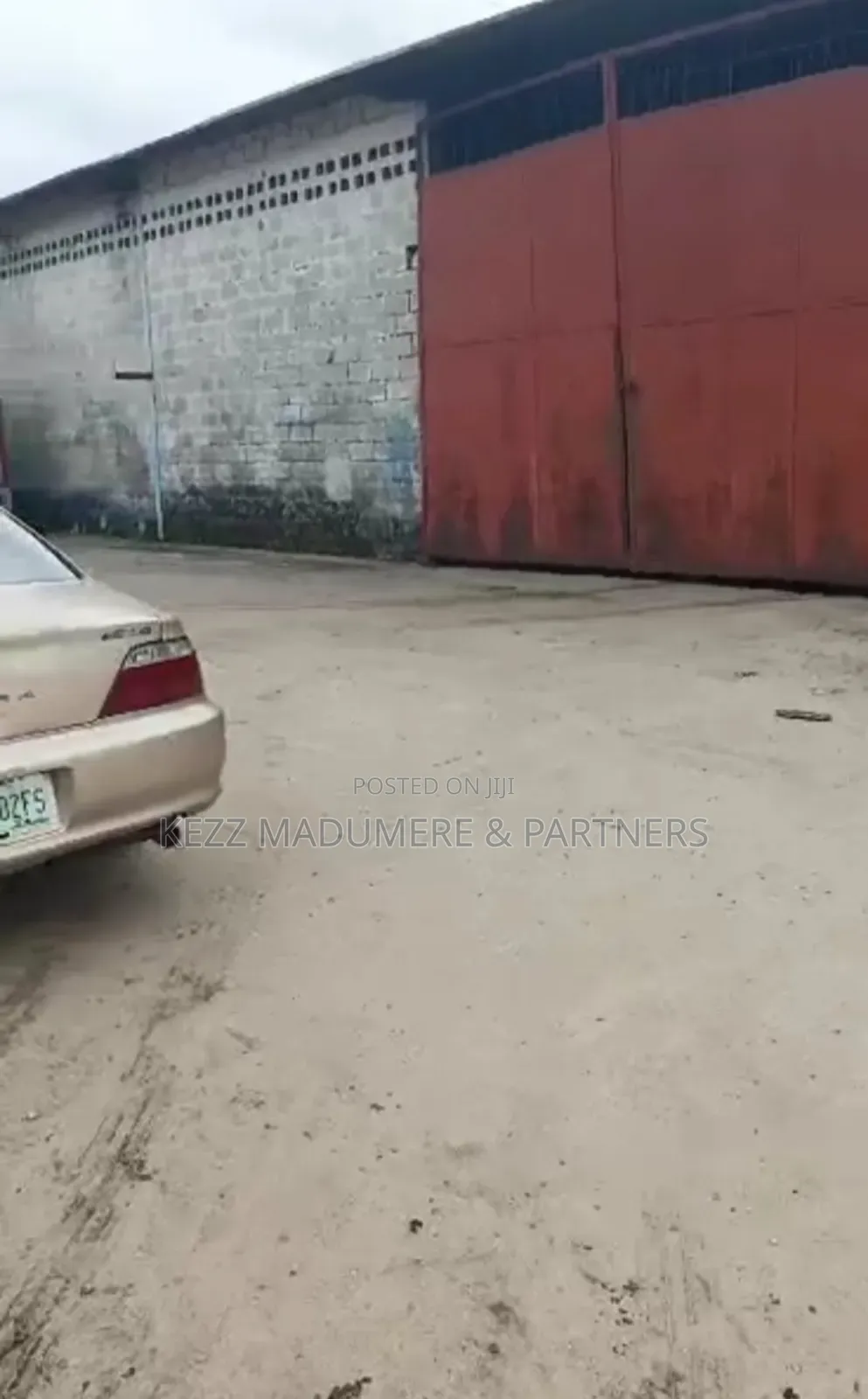 For Sale : A 1000 SQMTRS Warehouse in Trans Amadi , Ph