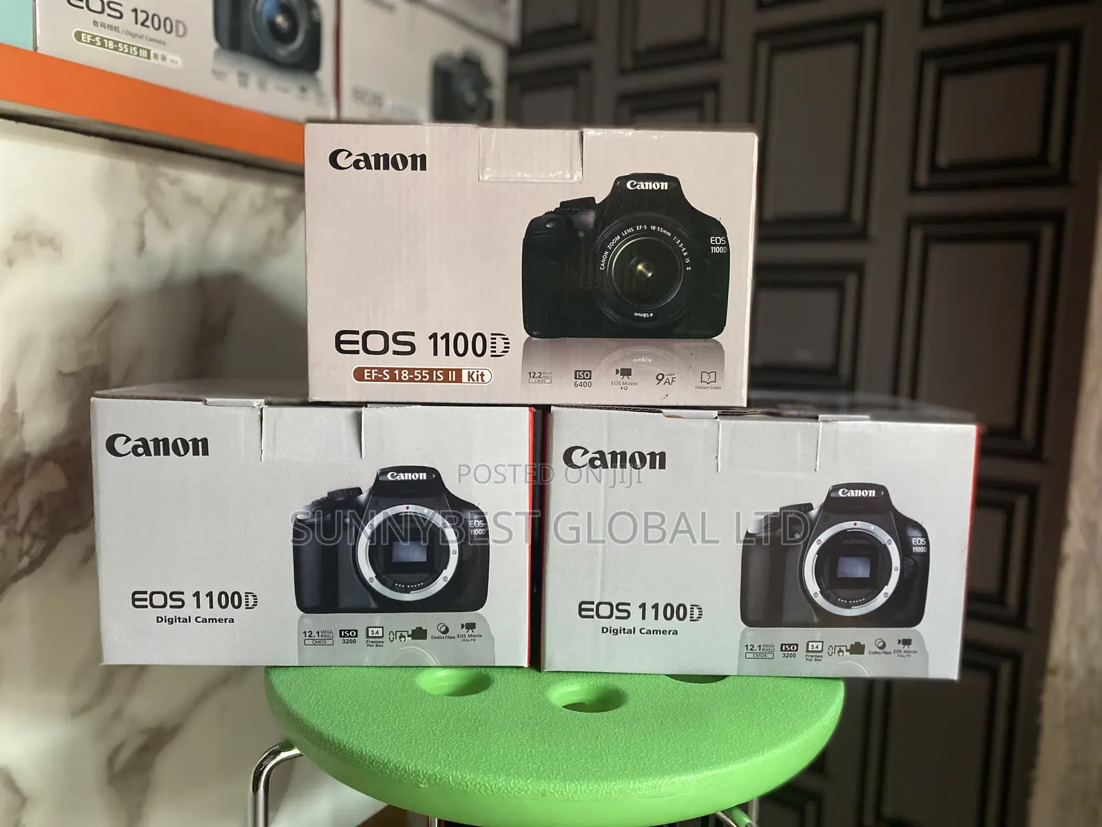 CANON 1100D With 18-55mm