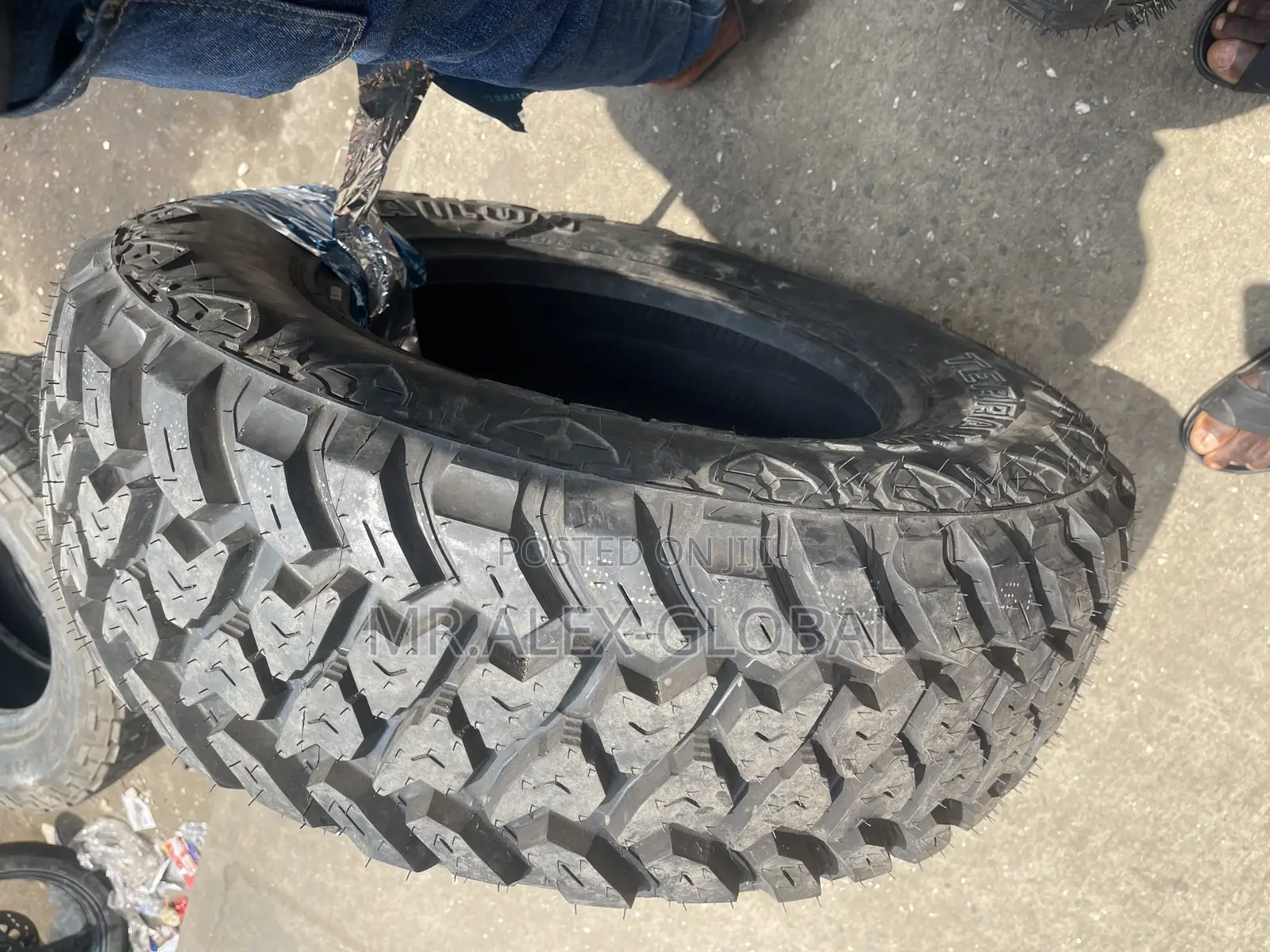 265/65/17 Off-Road Tire