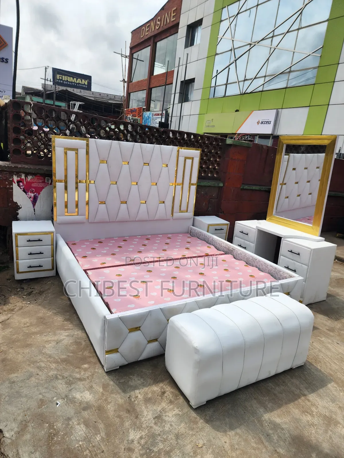 Quality 6by6 Complete Set of Leather Upholstery Padded Bed