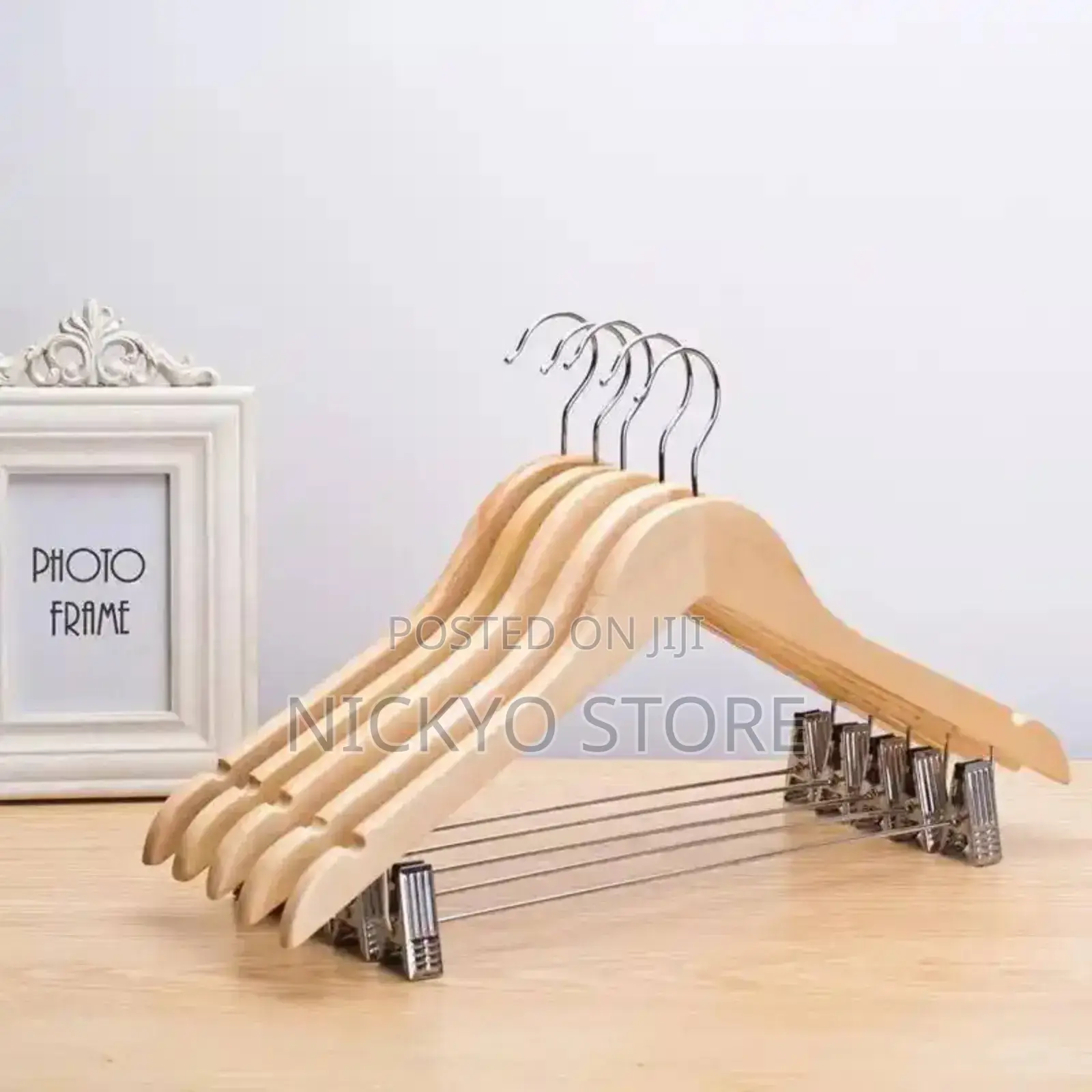 10pcs Wooden Hanger With Clip