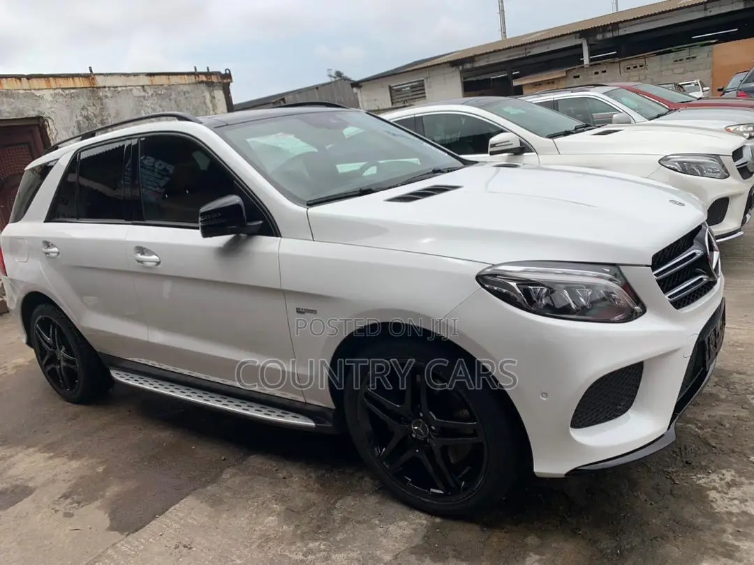 Mercedes-Benz GLE-Class AMG GLE 43 4MATIC 2017 White